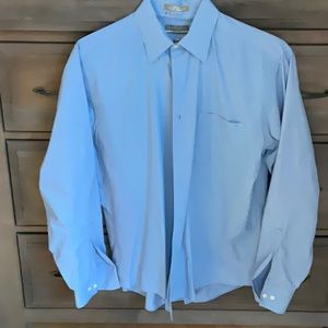 Van Huseun fitted dress button down shirt. Cotton and polyester.